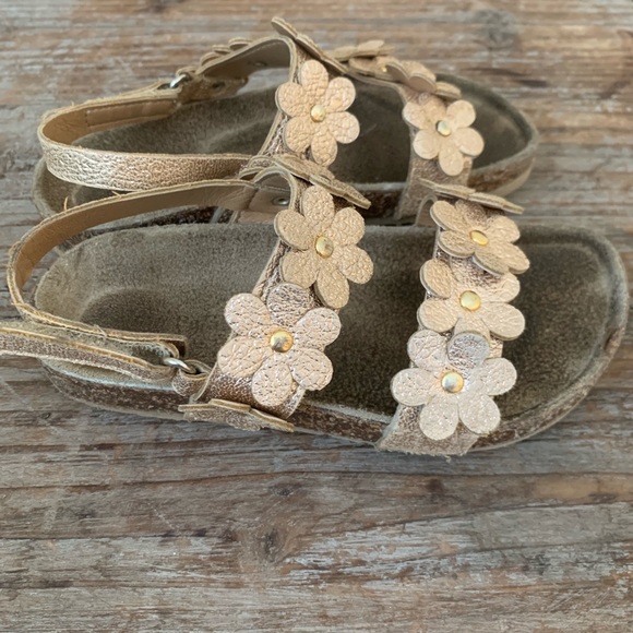 Girls sandals - Picture 2 of 2